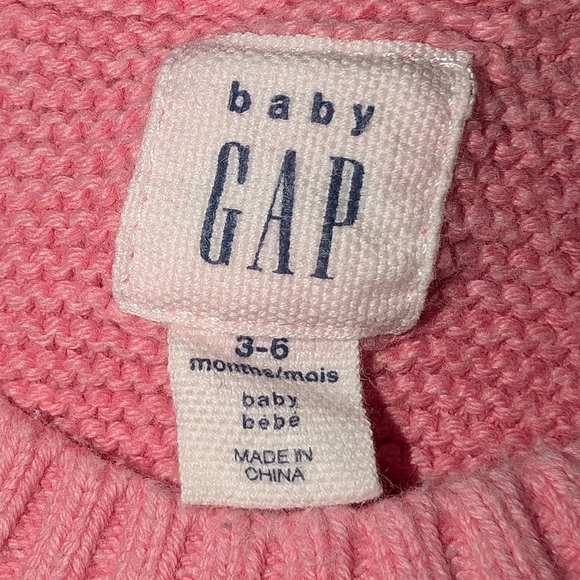 💙2 For 15💙 Gap Pink Knit Romper - Picture 3 of 3